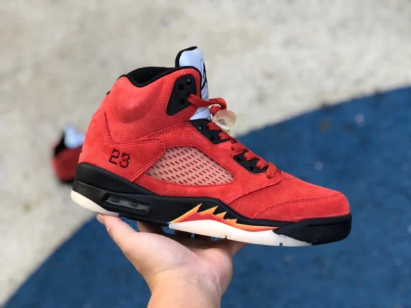 aj5 Bull Rouge Nouveau Air Jordan 5 WMNS « Dunk On Mars » High Top DD9336-800