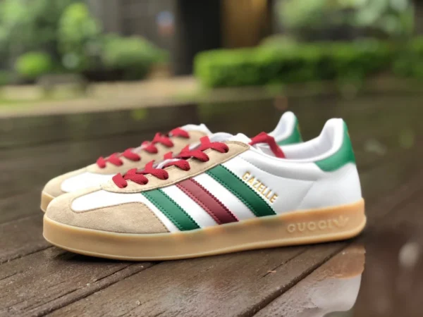 Gucci co-marqué Adidas blanc marron Gucci x Adidas Gucci co-marqué Adidas Originals Gazelle série antilope "Esquisite Gucci" basse