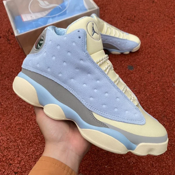 aj13 bleu clair Caroline du Nord version économique de la première couche de carbone véritable SoleFly x Air Jordan 13 AJ13 chaussures de basket-ball rétro communes bleu clair DX5763-100