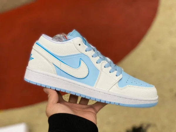 aj1 blanc bleu bas Air Jordan 1 Low AJ1 blanc bleu bas chaussures de basket-ball rétro DV1299-104