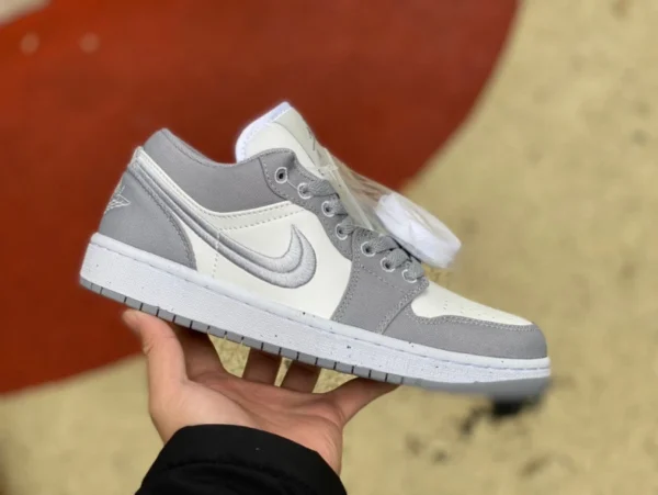 aj1 blanc gris bas Air Jordan 1 Low SE "Light Steel Grey" satin hook DV0426-012