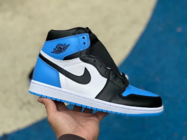 aj1 noir Caroline du Nord bleu version la plus rentable de la Air Jordan 1 "University Blue" noir Caroline du Nord bleu petite obsidienne DZ5485-400