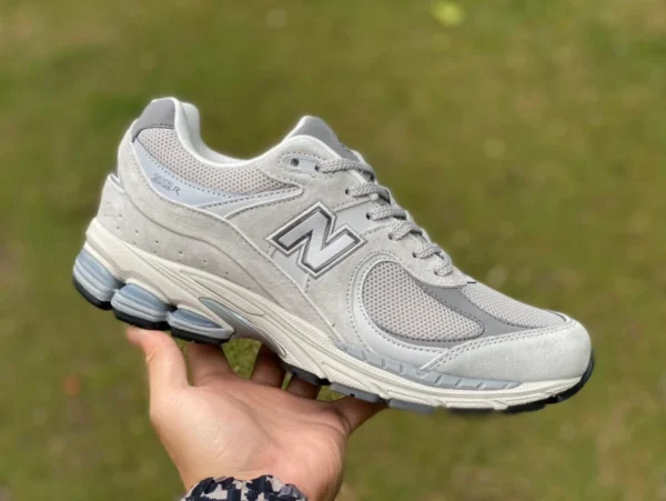 NB2002 gris argent New Balance 2002R chaussures de sport basses respirantes et absorbant les chocs ML2002RO