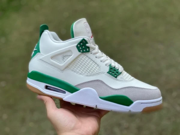 aj4sb joint blanc vert T1 pur original Nike SB x Air Jordan 4 AJ4 Pine Green blanc vert turquoise SB joint DR5415-103