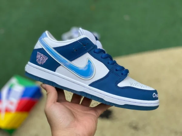 Dunk blanc et bleu modèle commun pur original Born x Raised x Nike SB Dunk Low Gothic lourd modèle commun à trois parties fn7819-