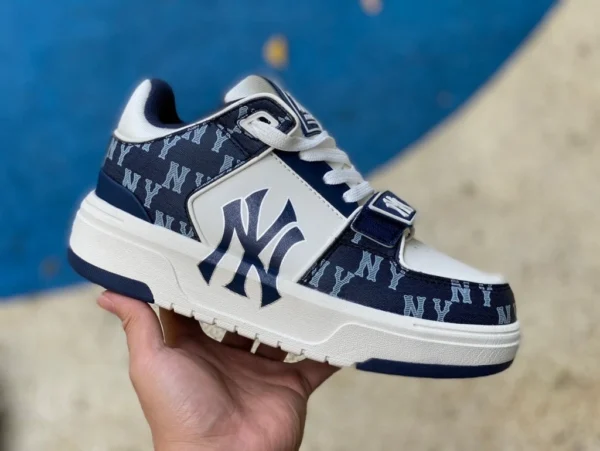 MLB baskets mi-hautes noires et blanches MLB Chunky Liner Basic New York Yankees baskets mi-hautes pour hommes et femmes 3ASXCdn3n (c0002