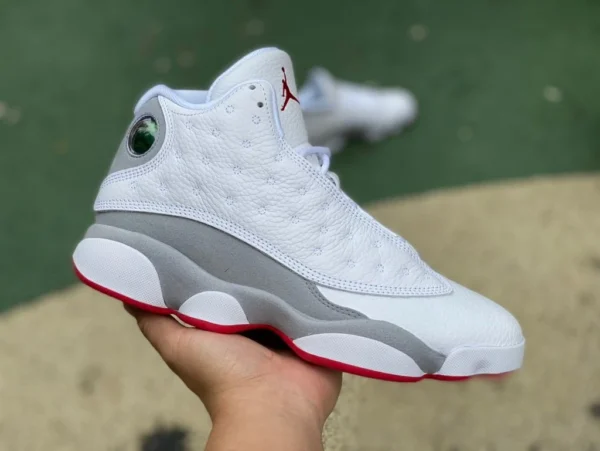 aj13 blanc gris rouge 3D véritable oeil de chat couche de tête vrai carbone Air Jordan 13 "Wolf Grey" loup gris gris blanc rouge haut haut 414571-160