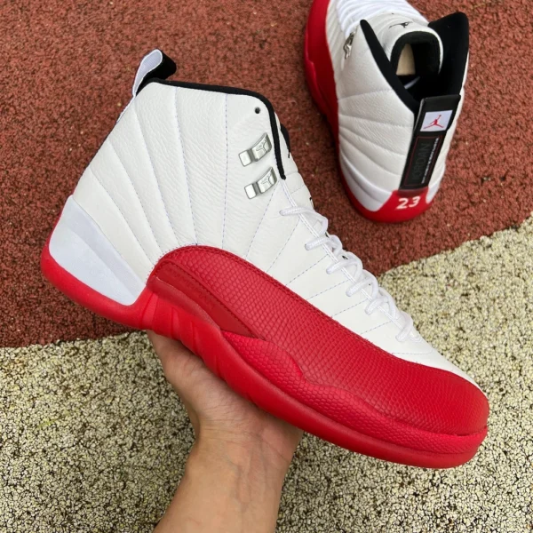 aj12 cerise blanc rouge x version Air Jordan 12 "Cherry" CT8013-116