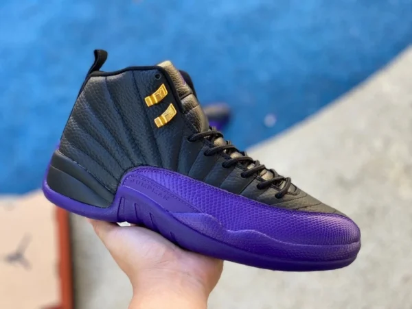 aj12 noir violet haut x version Air Jordan 12 Noir/Field Purple-Metallic Gold-Taxi noir violet CT8