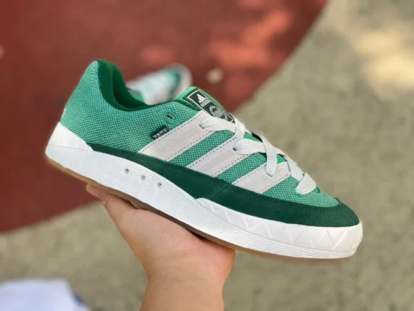 Adidas Bread Chaussures Grass Vert NEIGHBORHOOD x Adidas Adimatic Joint Shark Bread Chaussures HQ6908