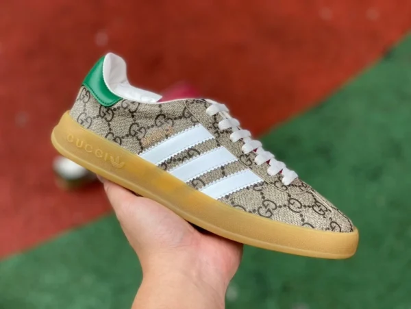 Gucci toile couleur ébène Guangzhou pur original adidas originals x GUCC Gucci toile basse à lacets baskets de mode