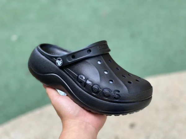 Sandales noires Crocs logo Crocs Crocs Bava Platform Clog sandales de sport antidérapantes et résistantes à l'usure 208186-001