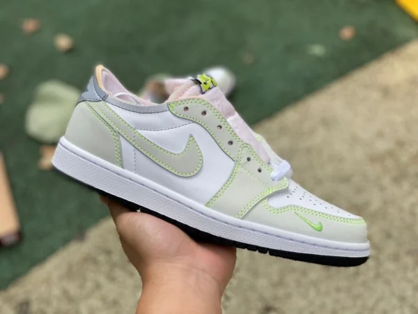 aj1 fantôme blanc et vert bas pur original Air Jordan 1 Low OG "Ghost Green" fantôme blanc et vert DM7837-103