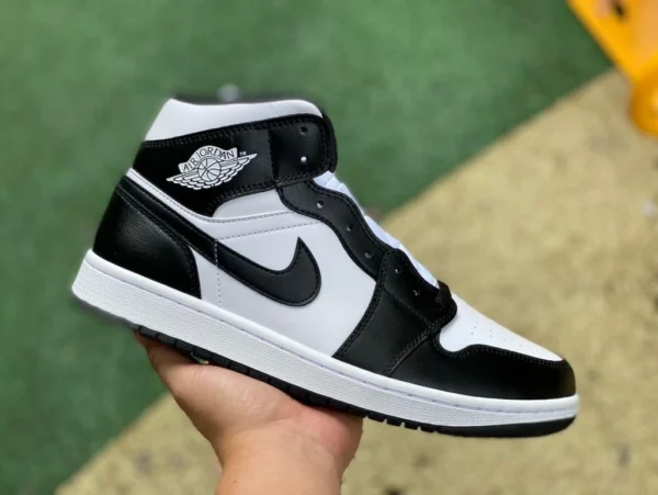 aj1mid noir et blanc pur original Air Jordan 1 Mid AJ1 noir et blanc panda mi-haut chaussures de basket-ball DV0991-101