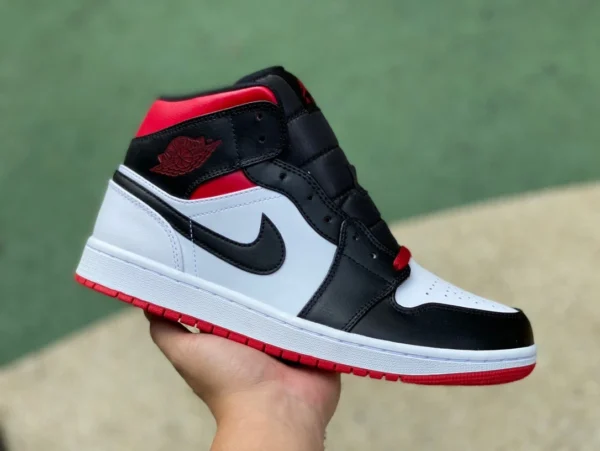 aj1mid noir et blanc rouge pur original Air Jordan 1 Mid AJ1 noir et blanc rouge mi-haut chaussures de basket-ball rétro DQ8426106