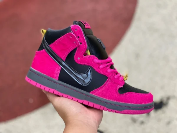 Baskets montantes Dunk rose et noir Run The Jewels x Nike Dunk SB High Rap Band Joint pour hommes et femmes, même style rose et noir DX4356600