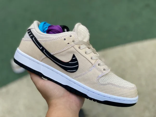 Dunk beige voile noir crochet joint modèle Albino Preto x Nike Dunk SB Low FD2627200