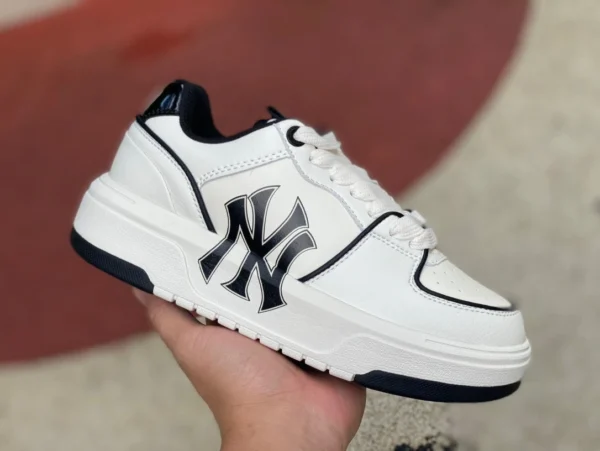 MLB blanc et noir MLB Yankees chaussures senior baskets pour hommes et femmes couple chaussures rehaussantes rétro à semelles épaisses 3ASXCA12N-C0001