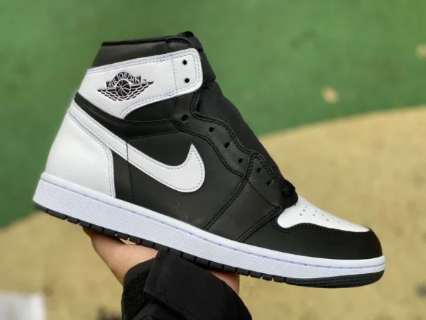 aj1 reverse panda noir et blanc pur original Air Jordan 1 High Reverse Panda DZ5485-010