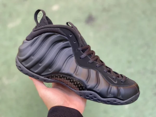 Black Warrior spray pur original Nike Air Foamposite One Black Warrior spray mousse bleu baskets FD5855-001