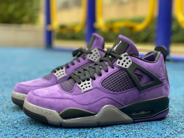 aj4ts daim violet et noir Air jordan 4 x Travis Scott collaboration ts en daim violet et noir