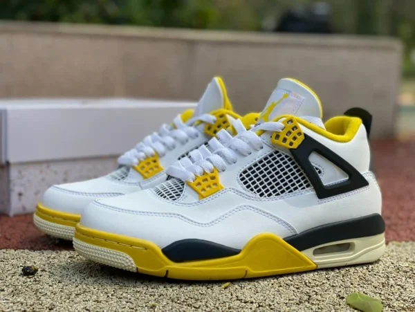 aj4 blanc noir jaune Air jordan 4 blanc noir jaune AQ9129-101