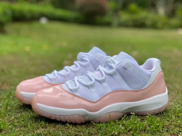 aj11 blanc rose bas Air Jordan 11 Low WMNS AJ11 rose chaussures de basket-ball basses AH7860-160