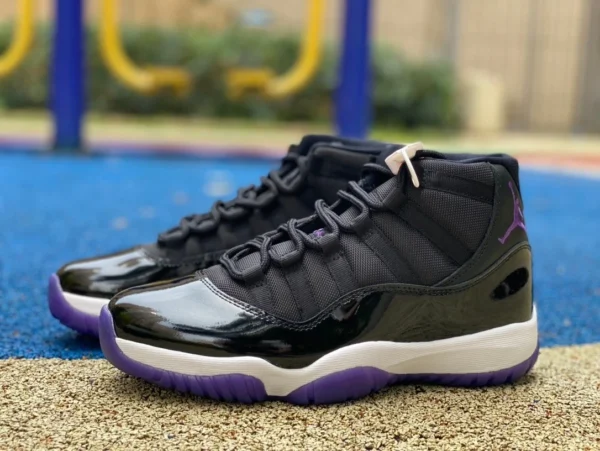 Aj11 haut noir et violet Air jordan 11 haut noir et violet CT8812-999