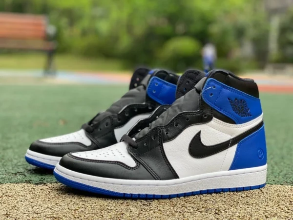 aj1 gros éclair spécial pour ljr produit Air Jordan1 Fragment AJ1 Lightning Fujiwara Hiroko 1 716371-040