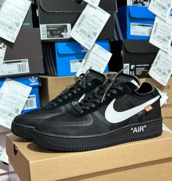 Air force OW joint noir pur version originale