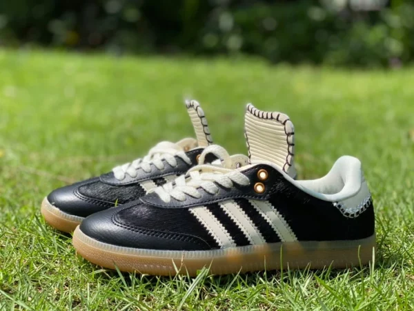 Adidas Samba joint wb noir et blanc version y WALES BONNER x adidas originals Samba PonyTonal baskets basses antidérapantes résistantes à l'usure