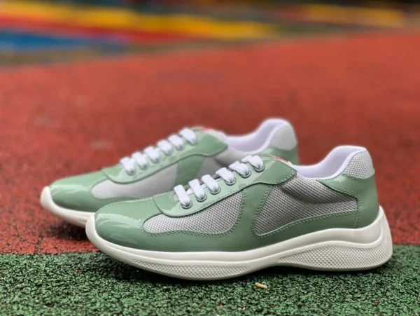 PRADA Prada cuir verni gris vert PRADA chaussures de sport décontractées simples à la mode