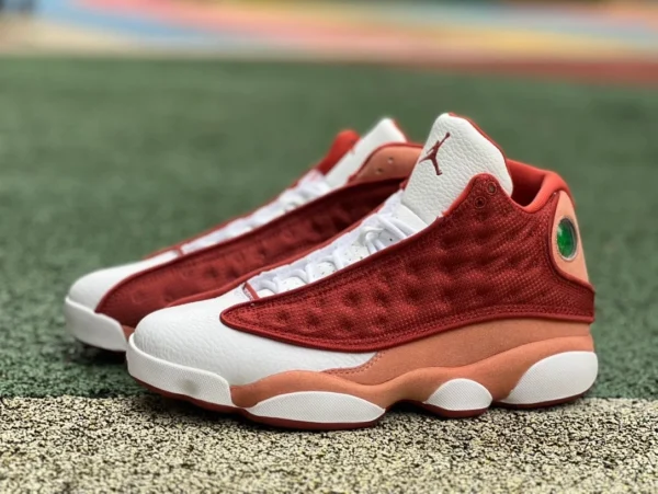 aj13 vin blanc rouge AIR JORDAN 13 « DUNE RED » dj5982-601