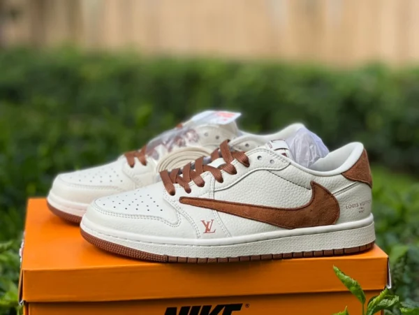 aj1 barbe bas haut joint LV blanc marron Travis Scott x Jordan Air Jordan 1 Low OG LX1988-900